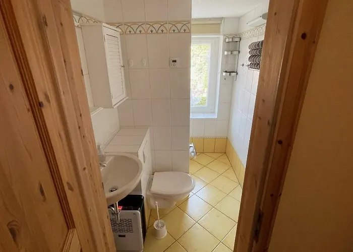 Rico Eglin דירה *